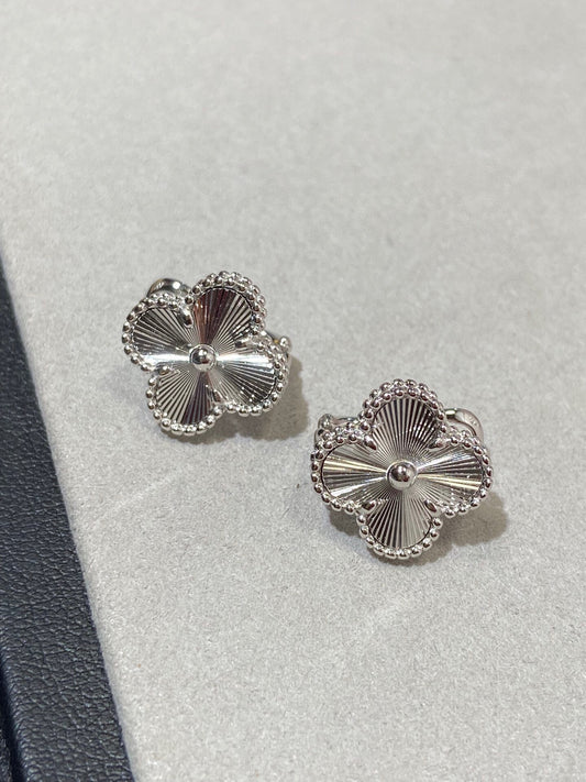 EMKOSUNG 18K Gold Plated Single Flowers Four Leaf Clover Earrings for Women