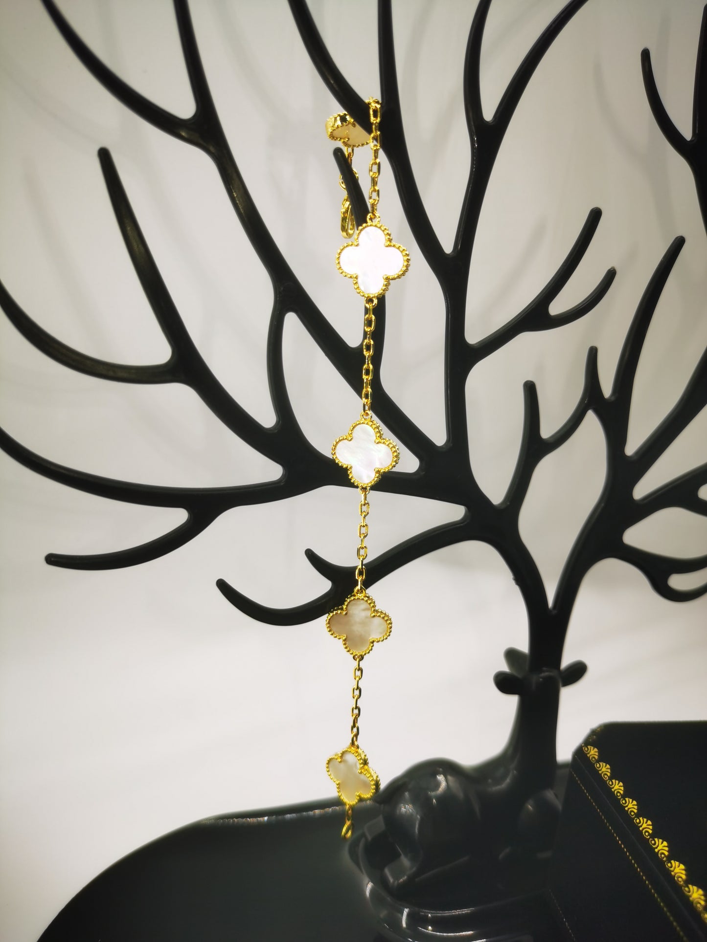 EMKOSUNG 18K Gold  Plated  Four Leaf Clover Bracelets for Women