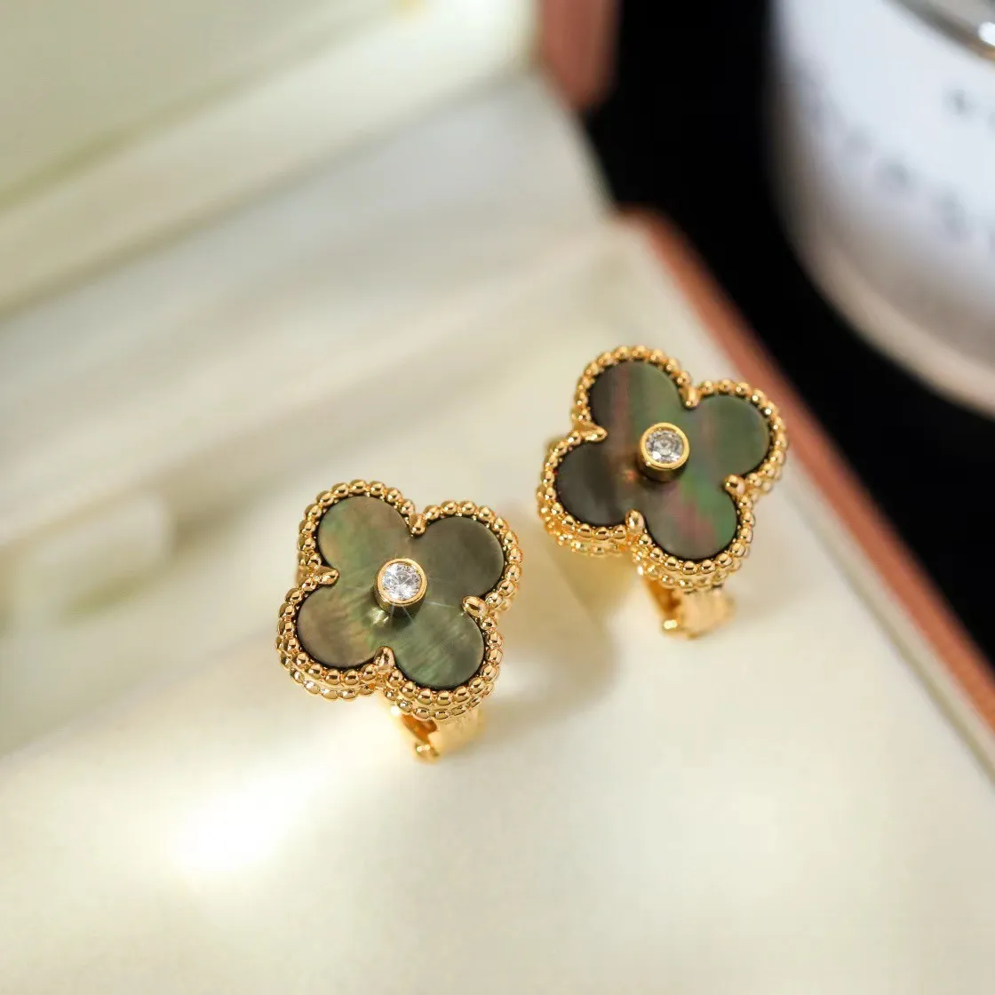 EMKOSUNG 18K Gold  Plated  Single Flowers Four Leaf Clover Earrings for Women