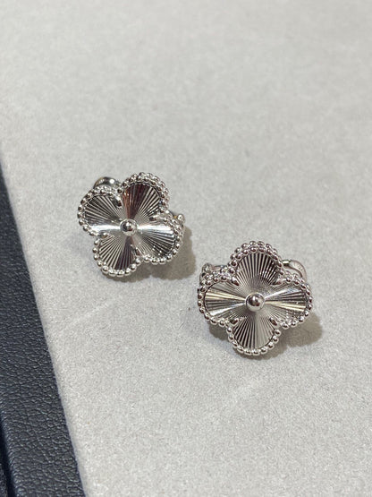 EMKOSUNG 18K Gold  Plated  Single Flowers Four Leaf Clover Earrings for Women