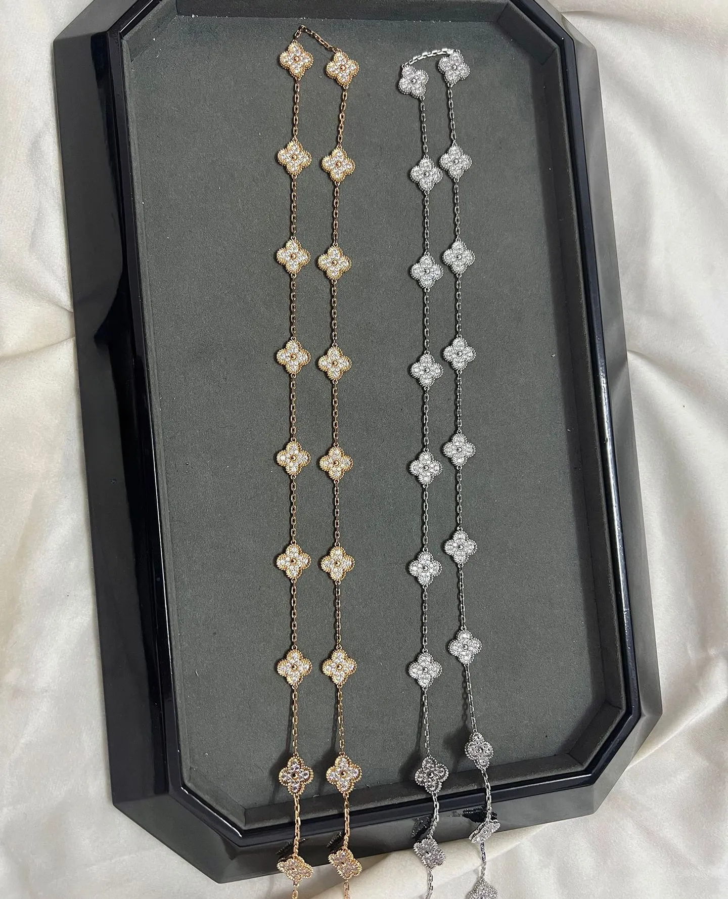 EMKOSUNG 18K Gold  Plated  20 Flowers Four Leaf Clover Necklaces for Women