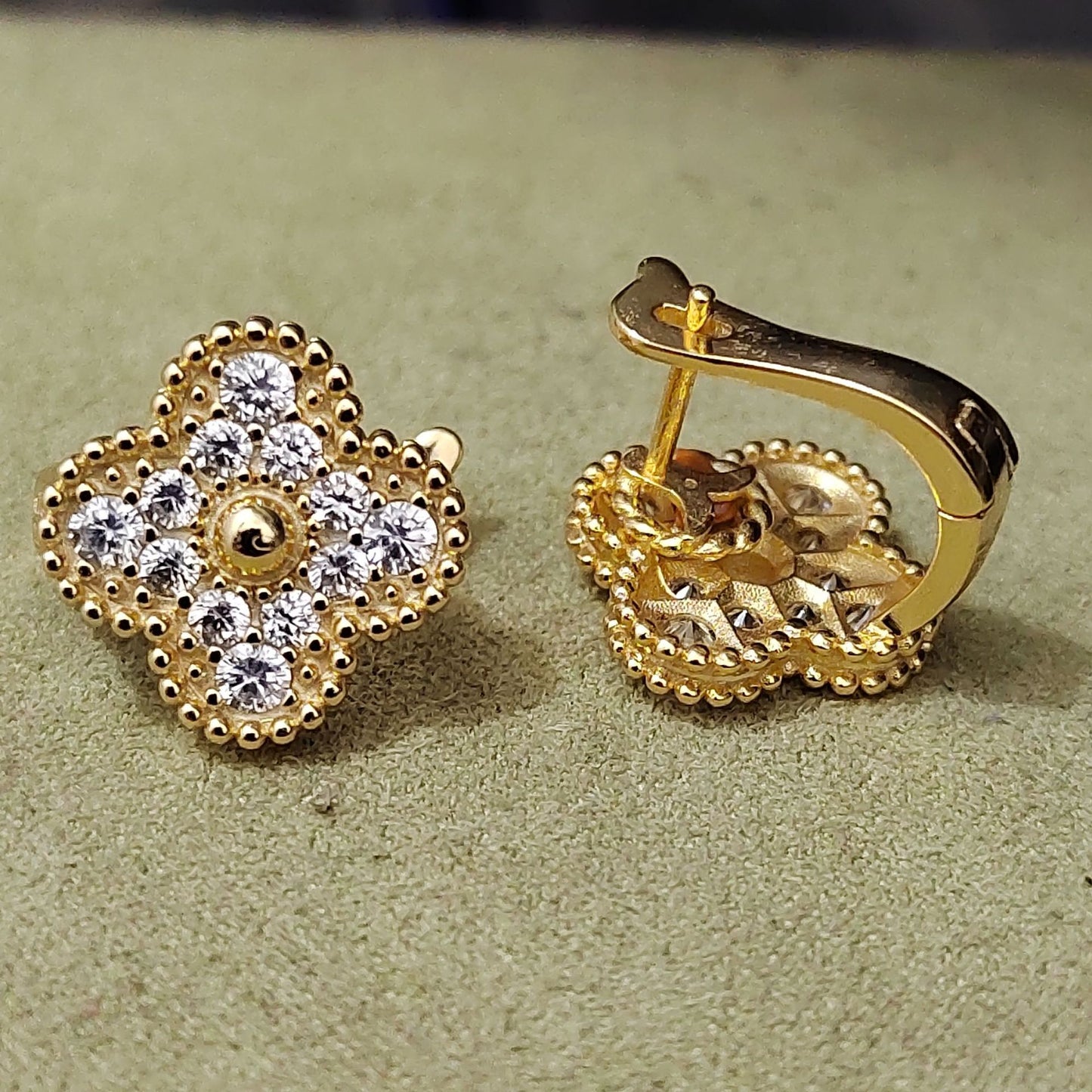 EMKOSUNG 18K Gold  Plated  Single Flowers Four Leaf Clover Earrings for Women