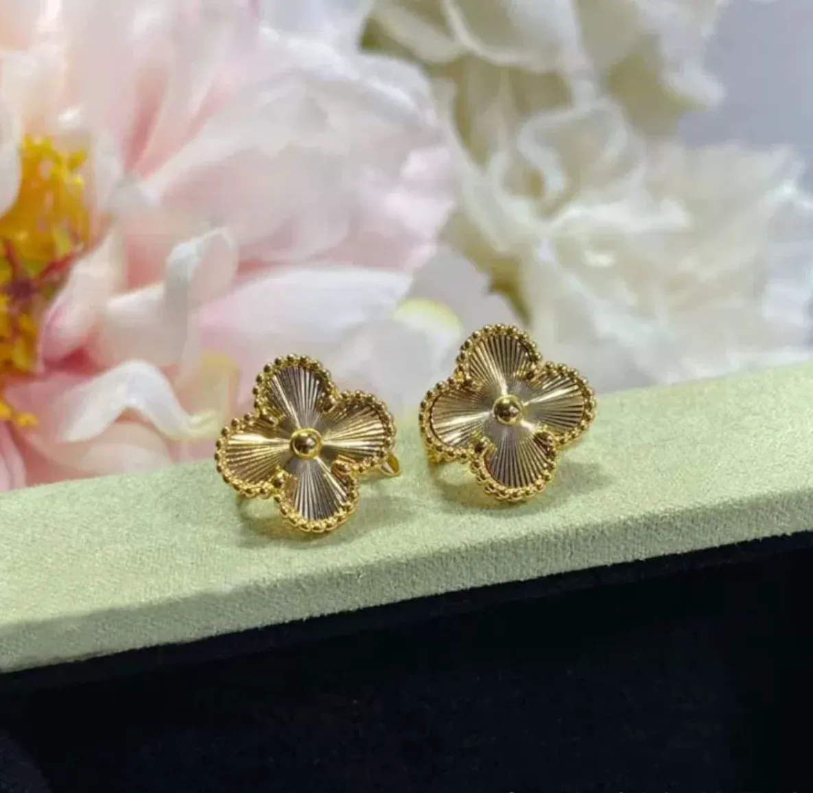EMKOSUNG 18K Gold  Plated  Single Flowers Four Leaf Clover Earrings for Women