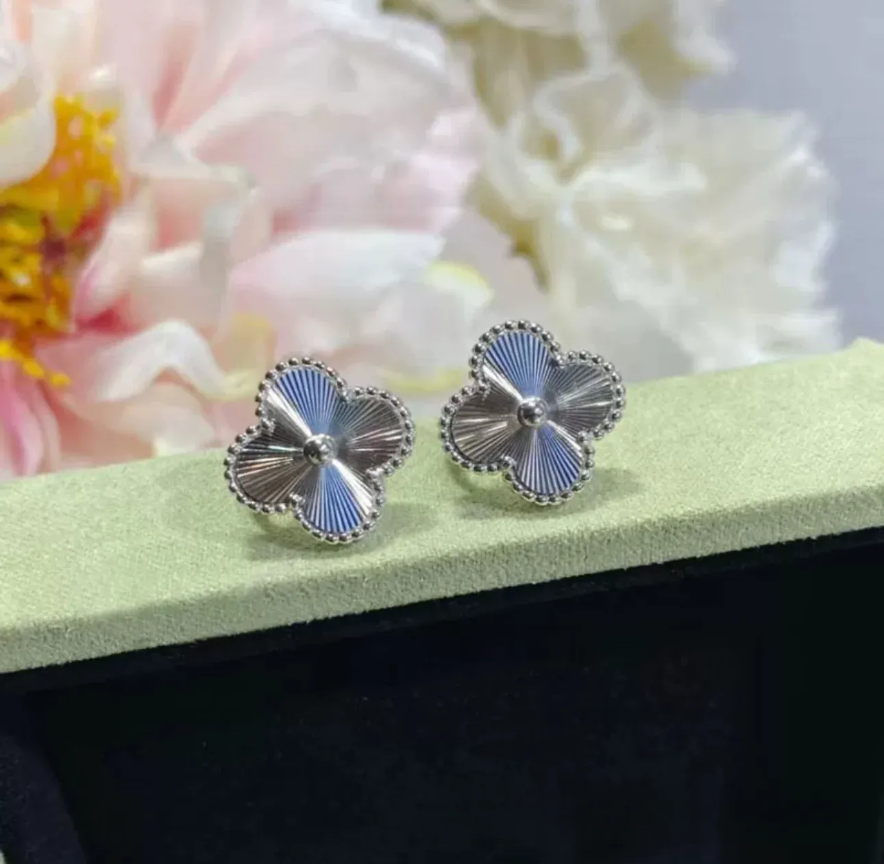 EMKOSUNG 18K Gold  Plated  Single Flowers Four Leaf Clover Earrings for Women