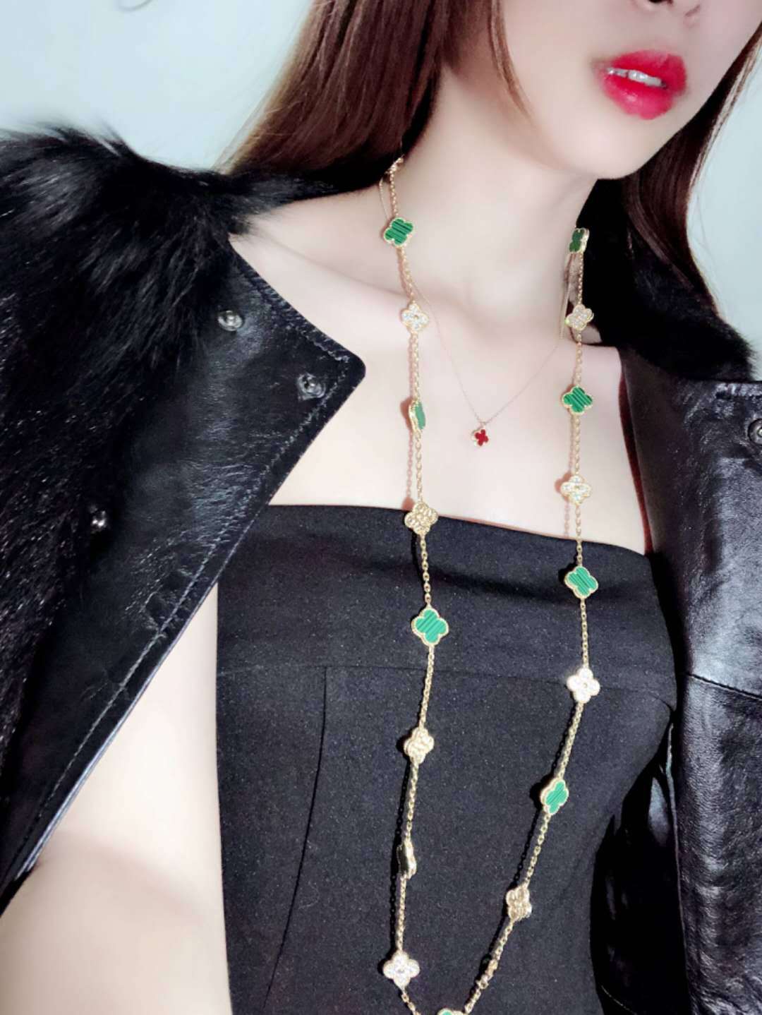 EMKOSUNG 18K Gold  Plated  20 Flowers Four Leaf Clover Necklaces for Women