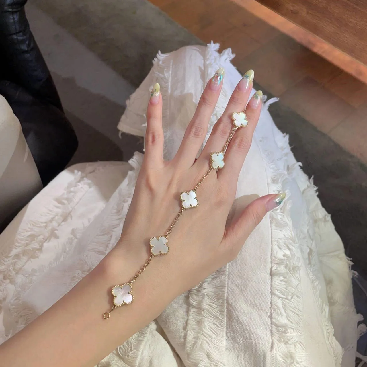 EMKOSUNG 18K Gold  Plated  Four Leaf Clover Bracelets for Women