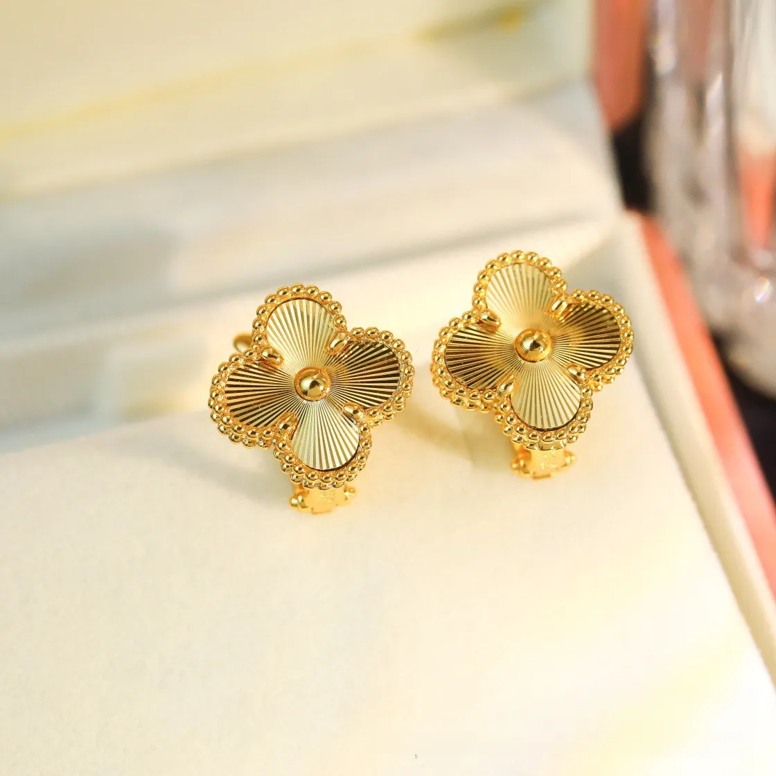 EMKOSUNG 18K Gold  Plated  Single Flowers Four Leaf Clover Earrings for Women
